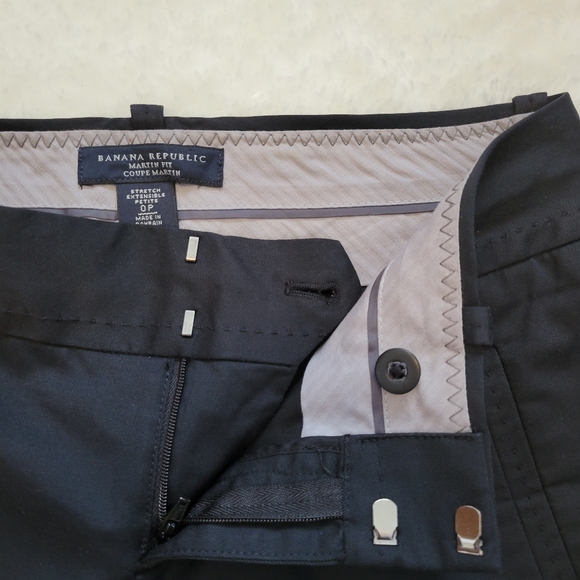 Banana Republic Martin Fit Stretch Shorts - Picture 9 of 14